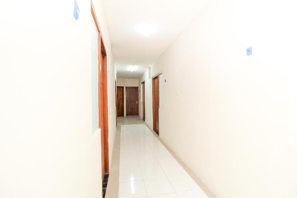 Super Oyo 168 K-15 Residence Surabaya Luaran gambar