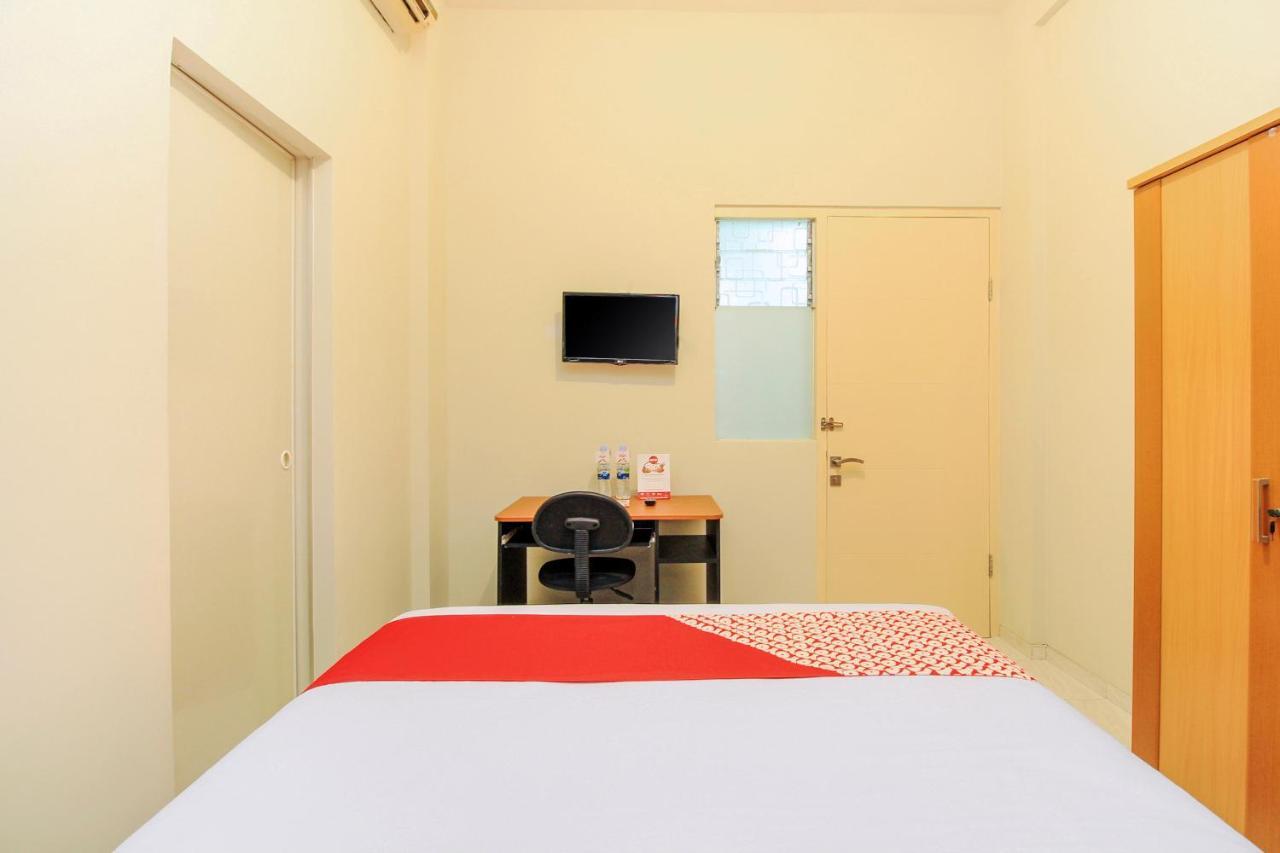 Super Oyo 168 K-15 Residence Surabaya Luaran gambar