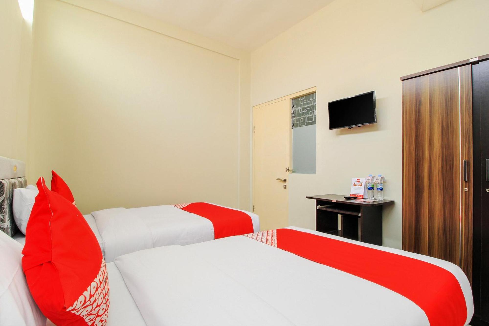 Super Oyo 168 K-15 Residence Surabaya Luaran gambar